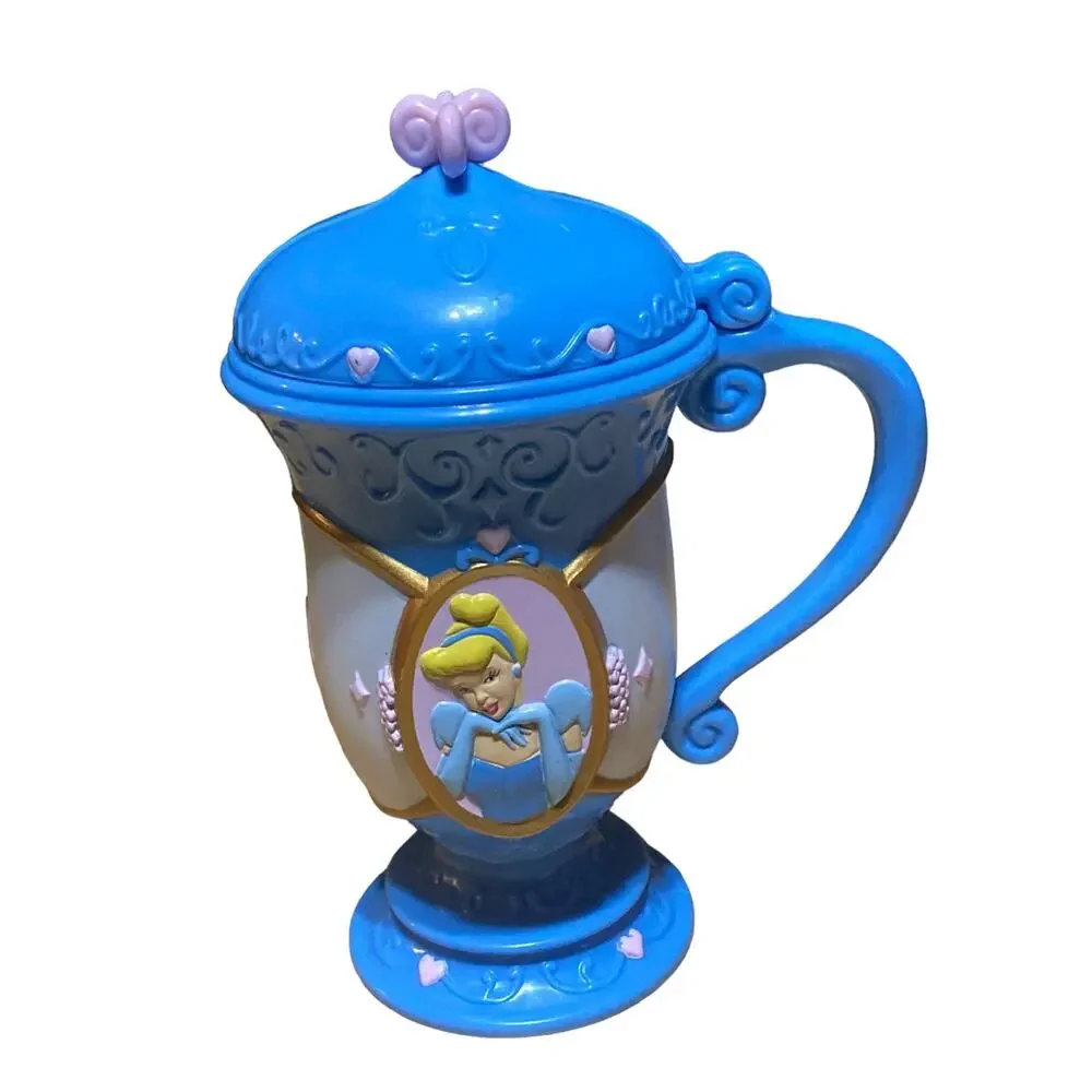 Disney on Ice Cinderella cup‎ Souvenir Plastic Collectible Pretend Play